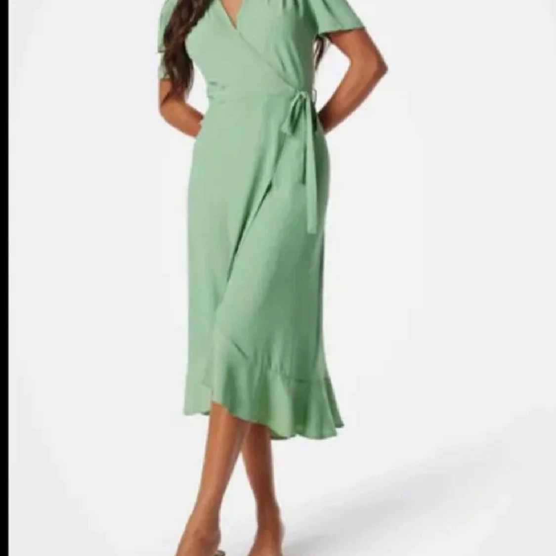 Ljusgrön omlottklänning - 1