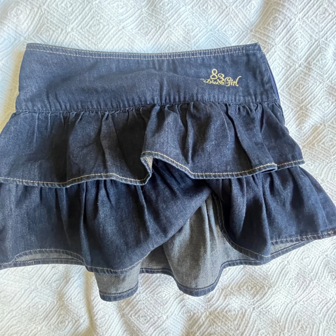 Mörkblå lågmidjad kjol