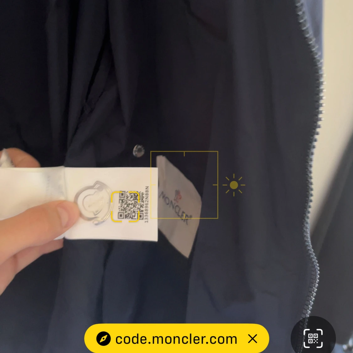 Mörkblå vindjacka från Moncler - 4