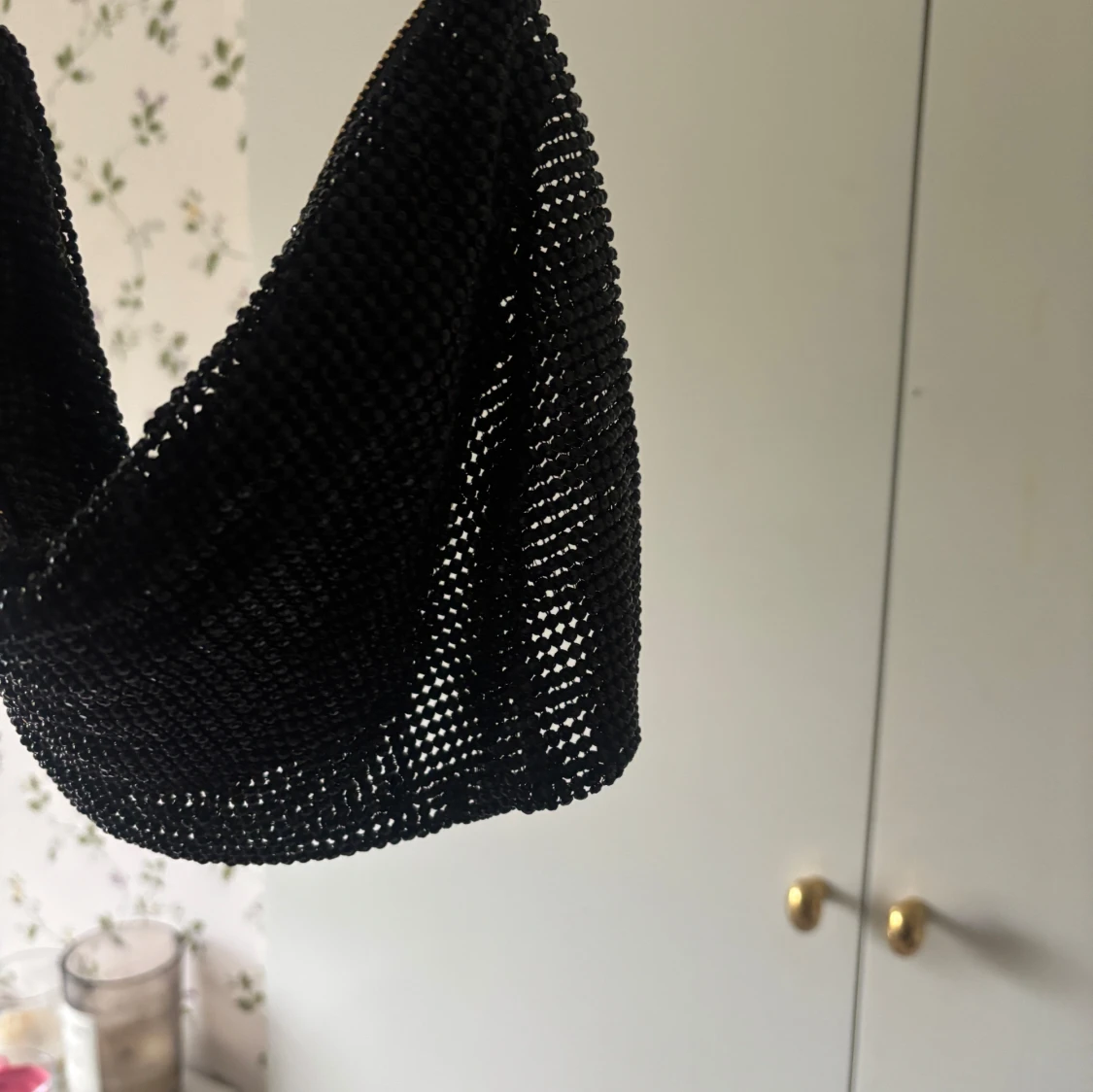 Svart glittrig axelväska - 1