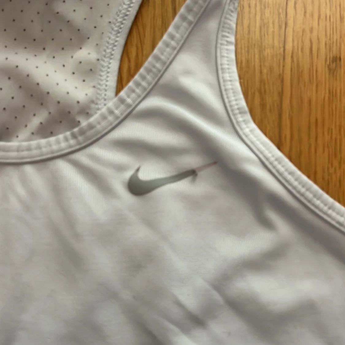 Ljusgrå träningstopp från Nike - 2