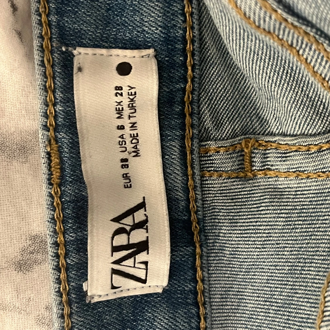 Blå bootcut jeans från ZARA - 3