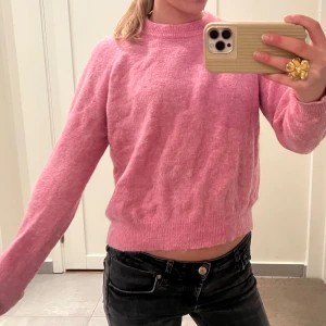 Rosa stickad tröja - Rosa stickad tröja perfekt i sommar💖💖