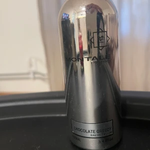 Montale montale chocolate greedy  - ca 30 ml kvar 