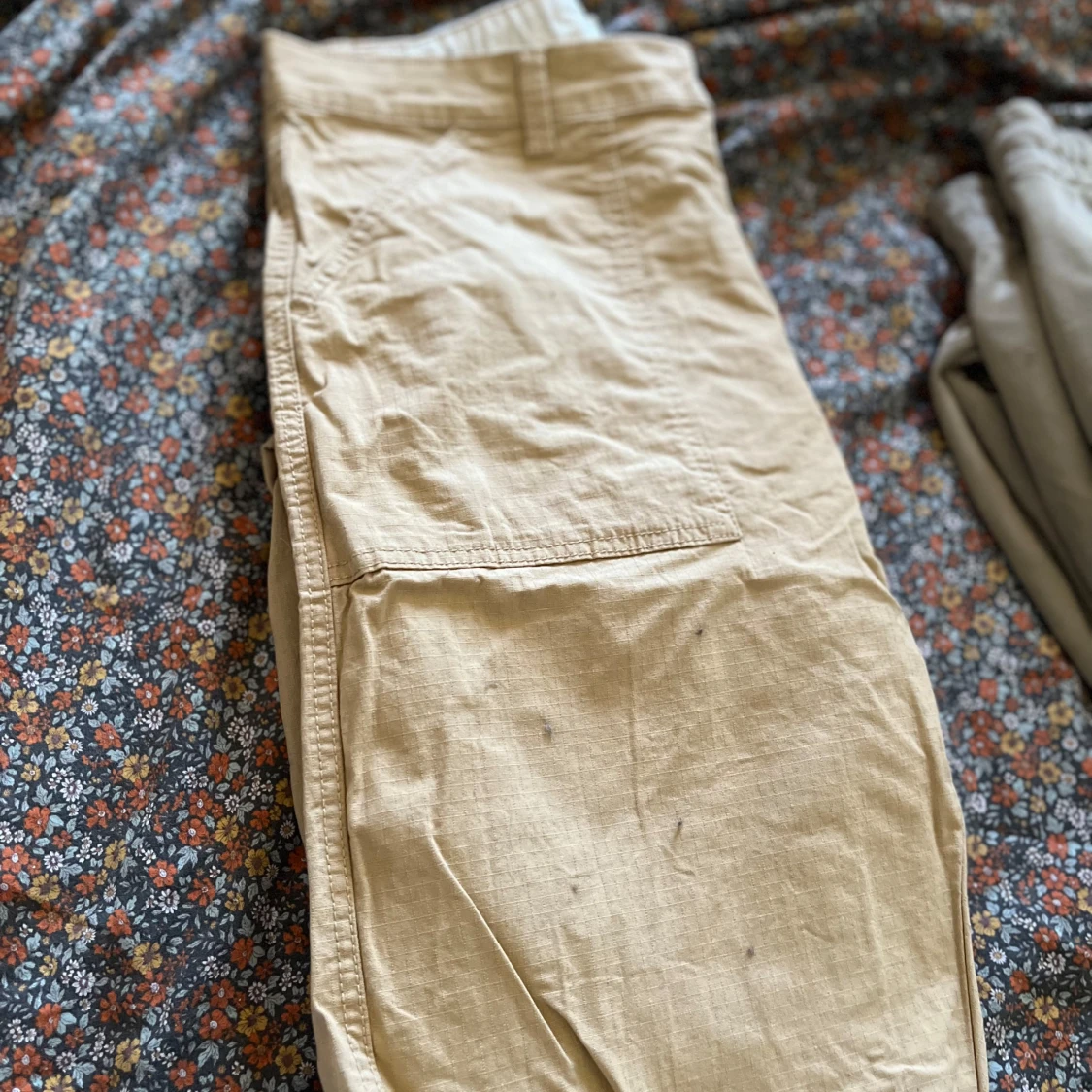 Beige byxor från Vailent - 4