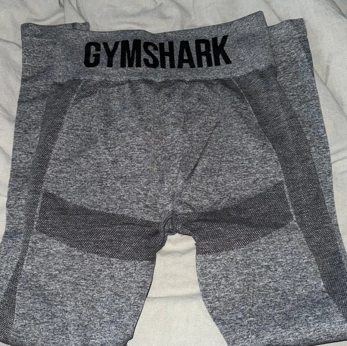 Grå leggings från Gymshark - 1