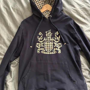 Aquascutum hoodie M - Denna hoodie är använd 2-3 gånger. 
