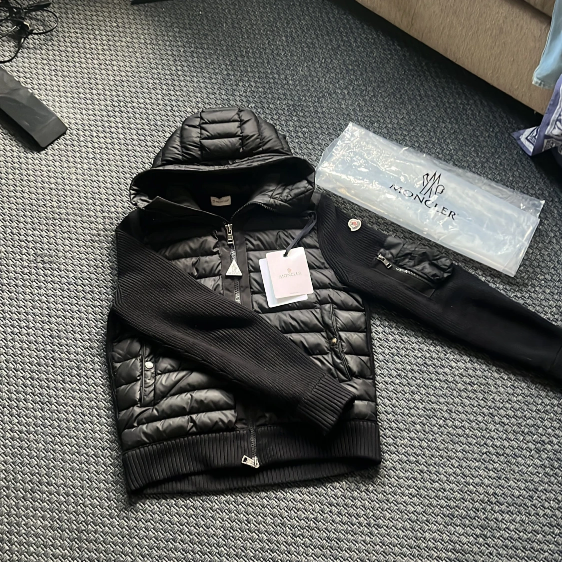 Svart jacka från Moncler