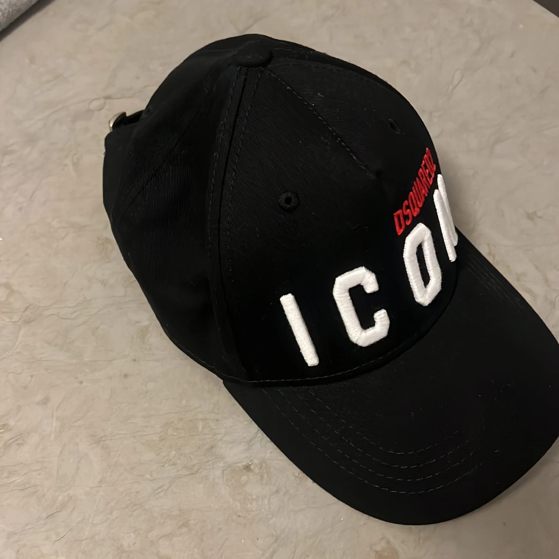 Svart keps från Dsquared2 - 3