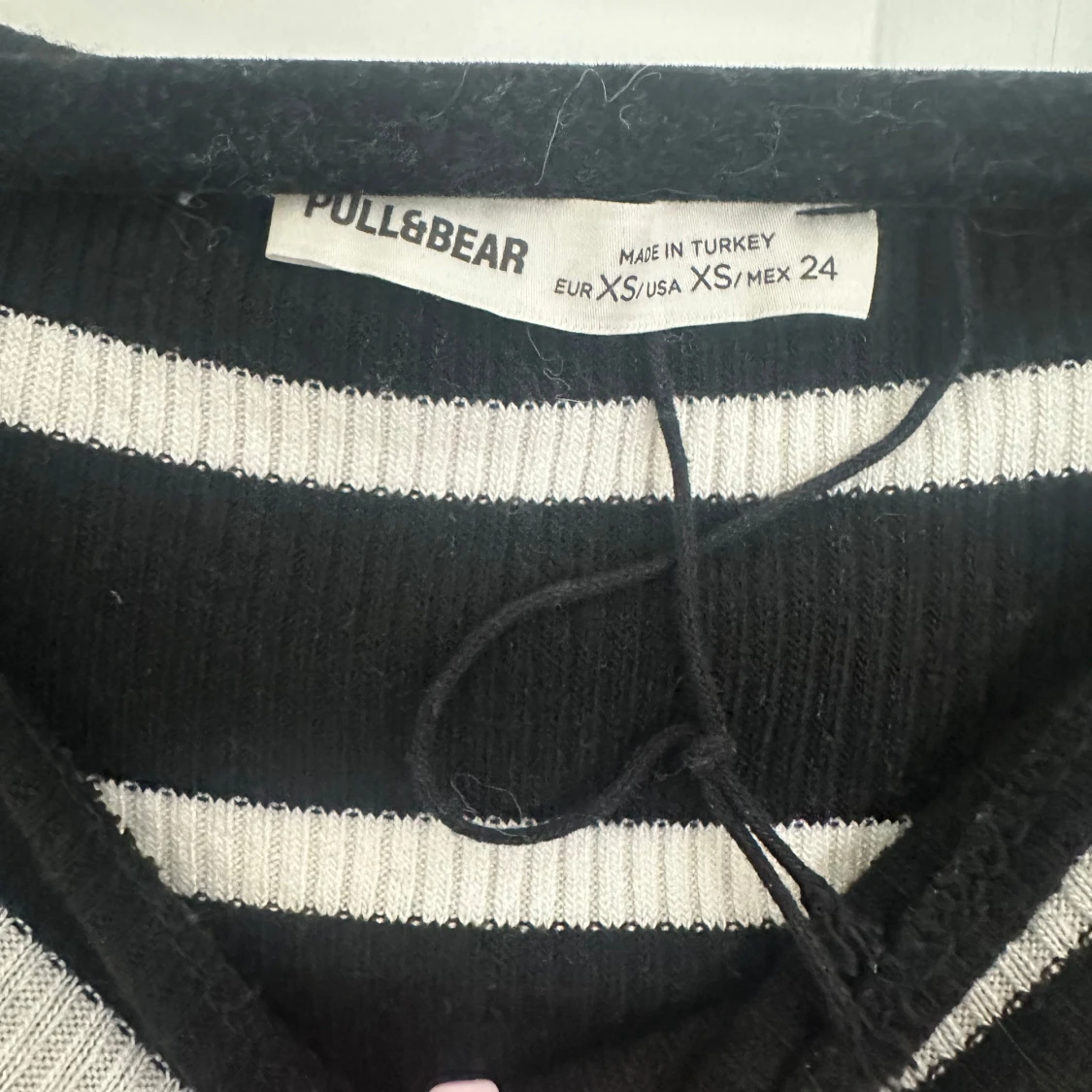 Svartvit randig ribbad klänning från Pull&Bear! - 1
