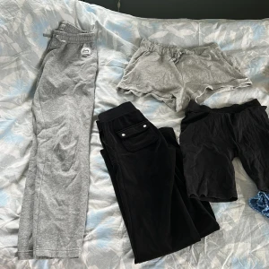 Juicy och lite annat🤍 - Lite olika shorts, kjol och mjukisbyxor som vi bestämmer pris tillsammans på. Fråga om enskilda bilder🩷🩷