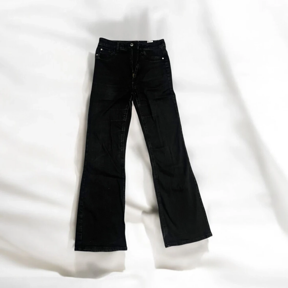 Svarta bootcut jeansbyxor från Cubus Jane Boot