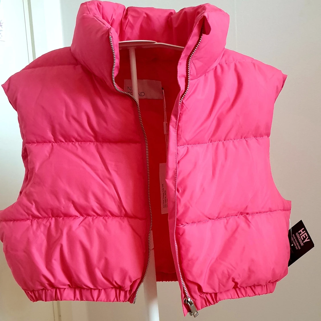 Rosa croppad dunväst - 2