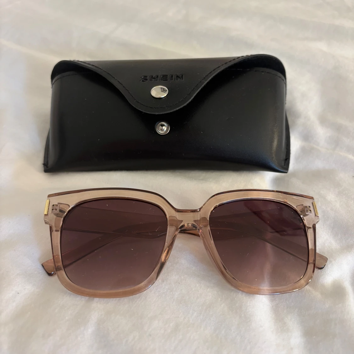 Solglasögon ifrån shein!