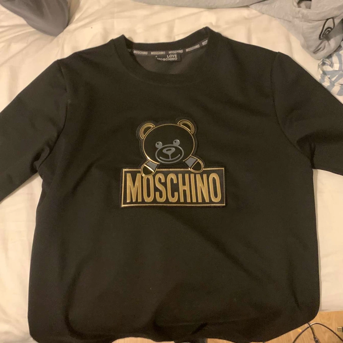 Svart Moschino sweatshirt med björn