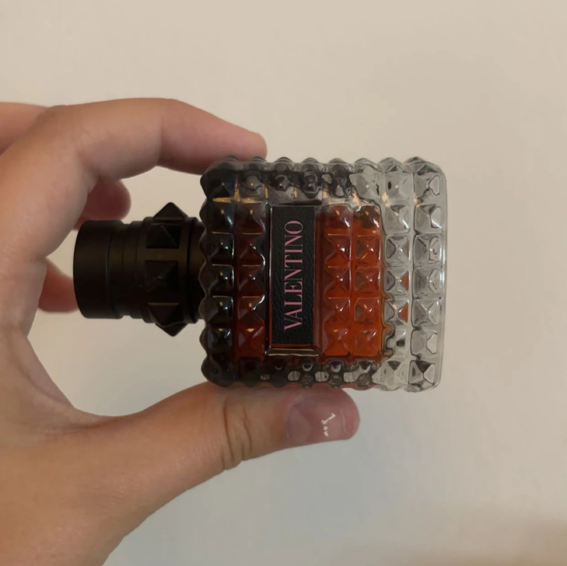 Valentino parfym med nitar - 1