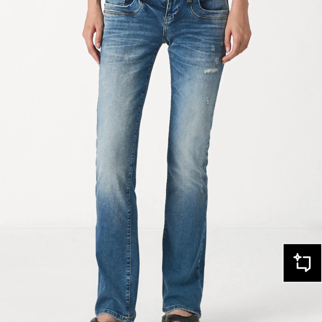 Blå bootcut jeans från LTB