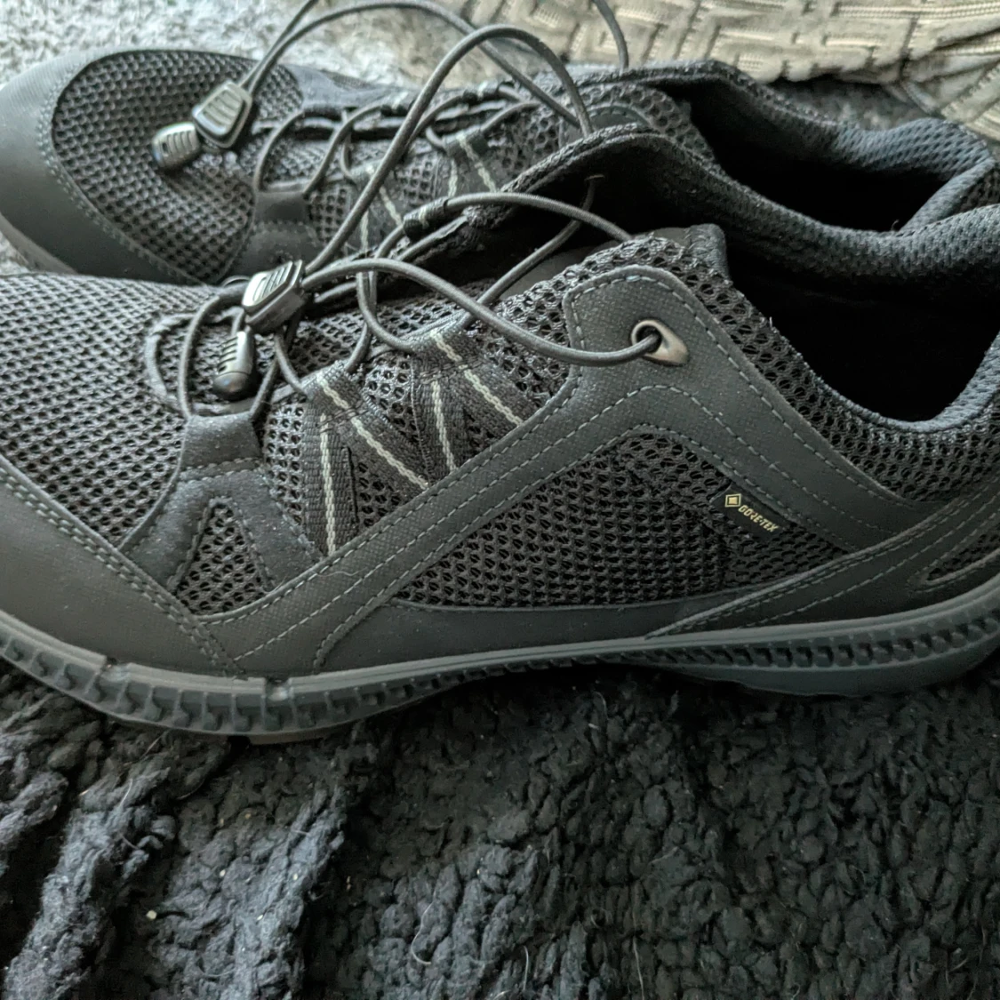 Svarta sneakers från ECCO med Gore-Tex