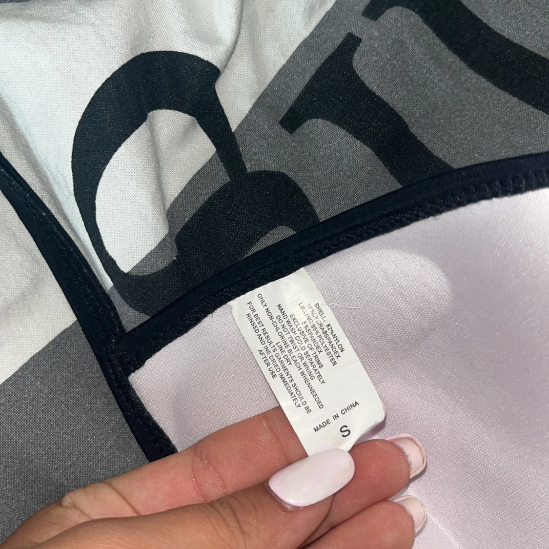 Färgglad triangelbikini i storlek S  - 3