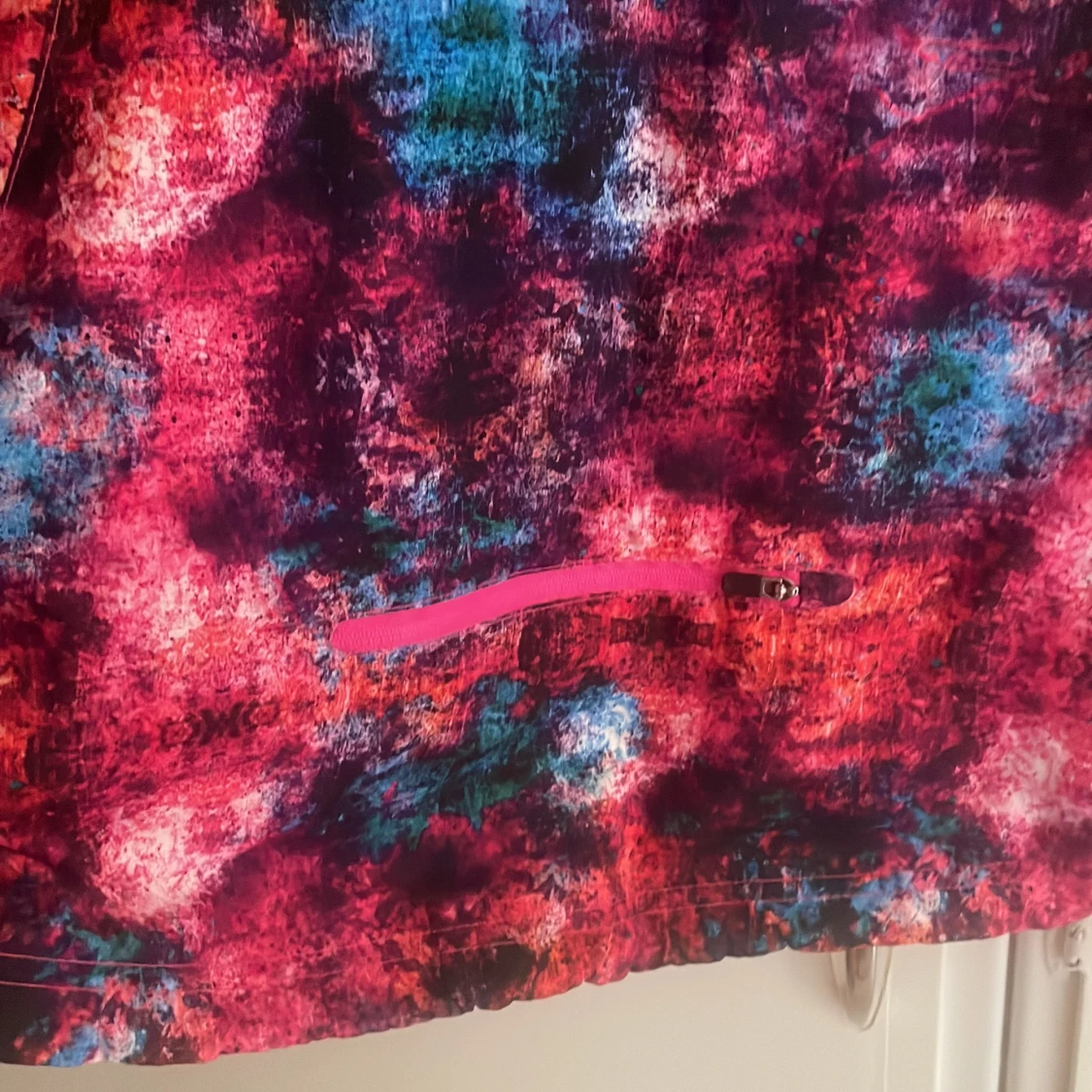 Färgstark vindjacka från SOC, stl 40 - 3