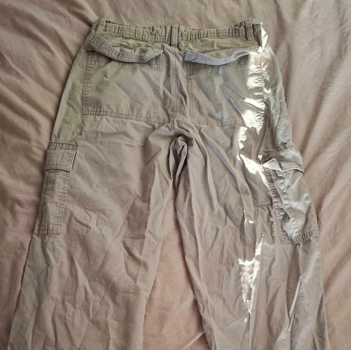 Beige cargopants från 157 - 1