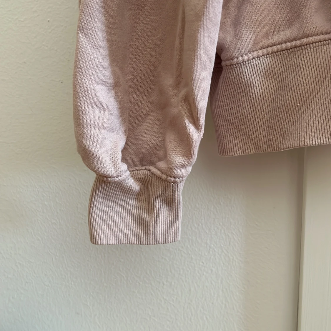 Gammelrosa hoodie från H&M Divided - 1