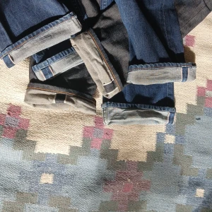 Selvedge jeans! - Raw Selvedge jeans av högsta kvaliten med denim tillverkat i japan, använda av mig och min morfar med sjuka fades som inte går att återskapa i någon fabrik. Hmu om du är intresserad