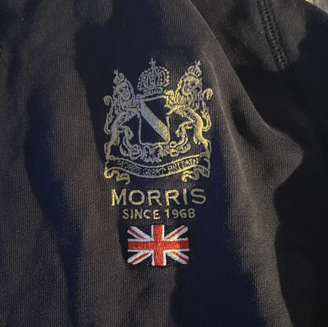 Mörkblå hoodie från Morris med brodyr - 2