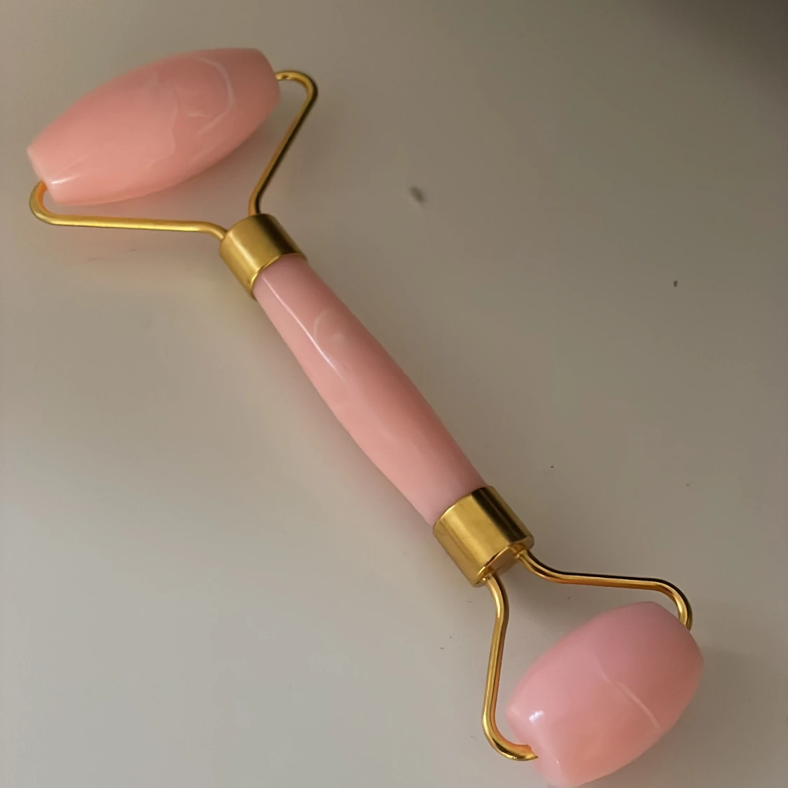 Rosa ansiktsroller och gua sha-set - 3