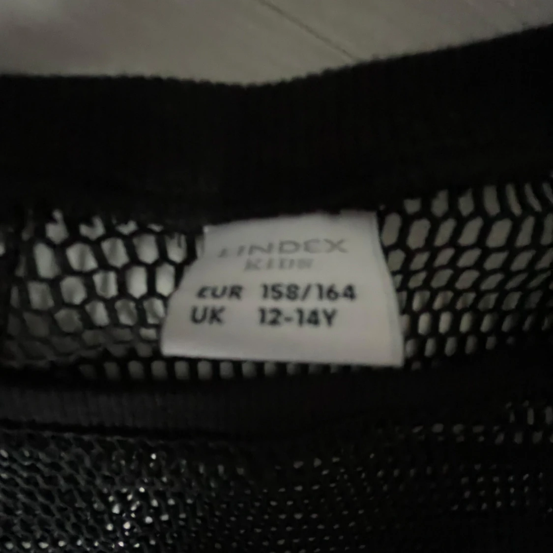 Svart meshtröja från Lindex - 1