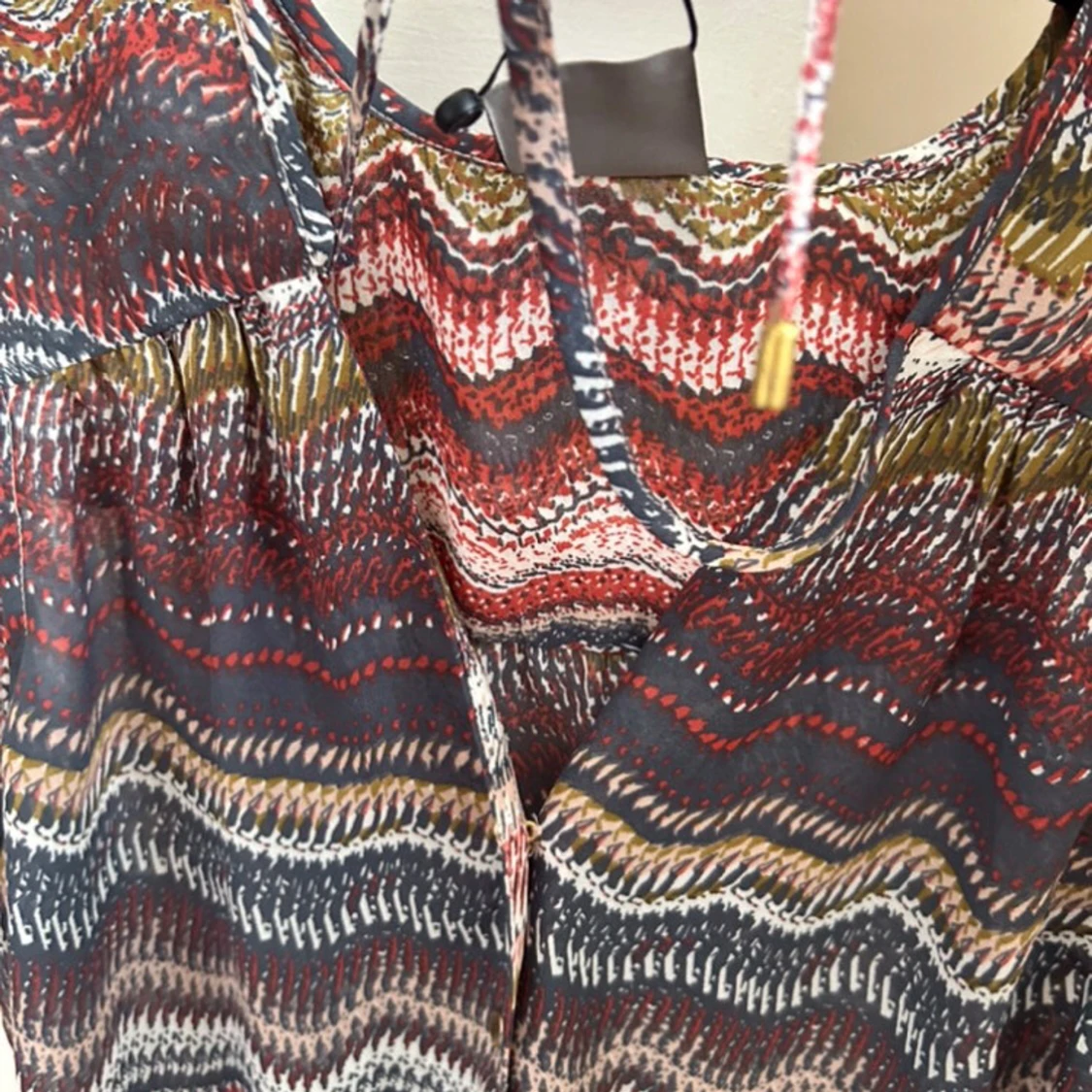 Mönstrad ärmlös blus från Vero Moda - 1