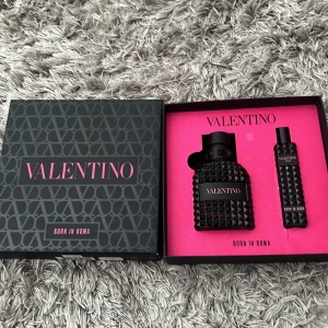 Valentino gift box  - Skulle passa som en perfekt present 🎁 