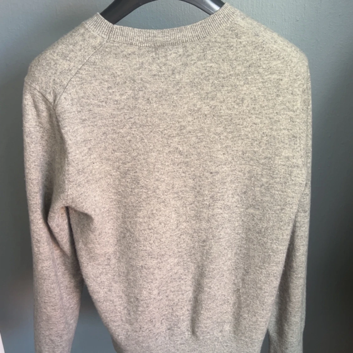 Ljus grå stickad tröja från Uniqlo XS - 1