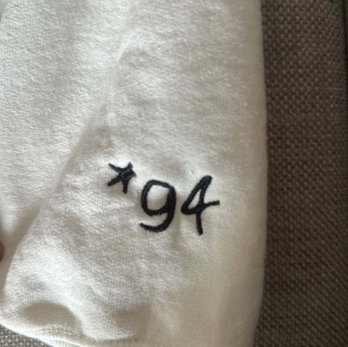 Vit sweatshirt från Supreme - 1