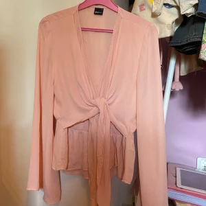 Långärmad blus - Endast testad