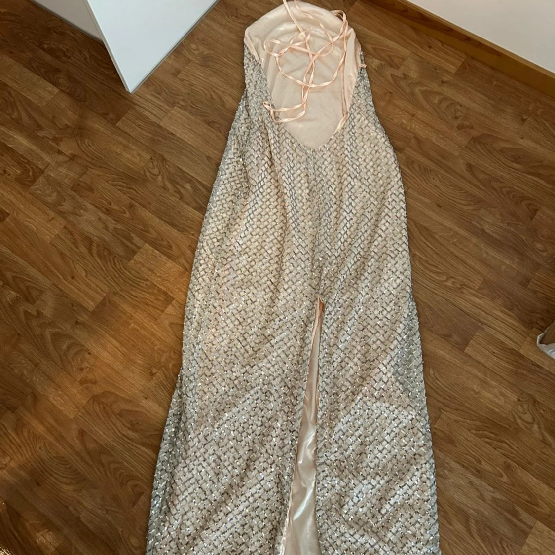 Champagnefärgad långklänning Hazel - 2