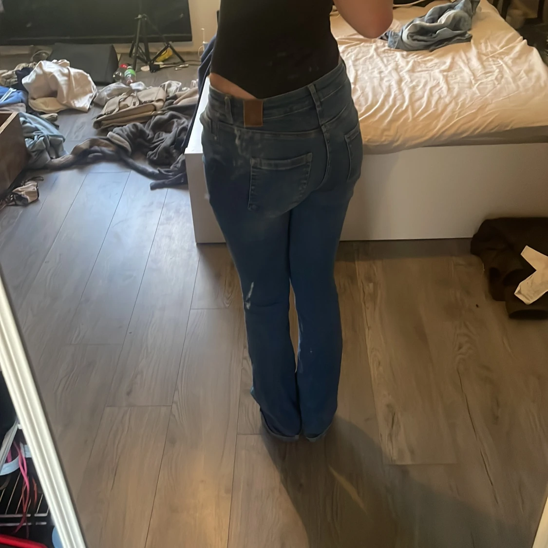 Blå bootcut jeans från ONLY, M/32