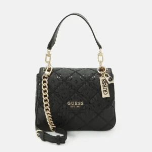 Svart quiltad handväska från Guess - Ny snygg svart handväska från Guess med quiltat mönster och guldfärgade detaljer. Väskan har både handtag och axelrem med kedja, samt Guess-logga framtill och dekorativ tag. Perfekt storlek för det viktigaste och ger en lyxig vibe till din outfit. Aldrig använd