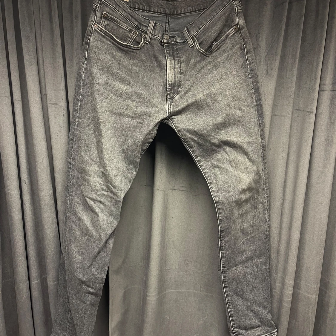 Grå Levi's 502 jeans, straight fit