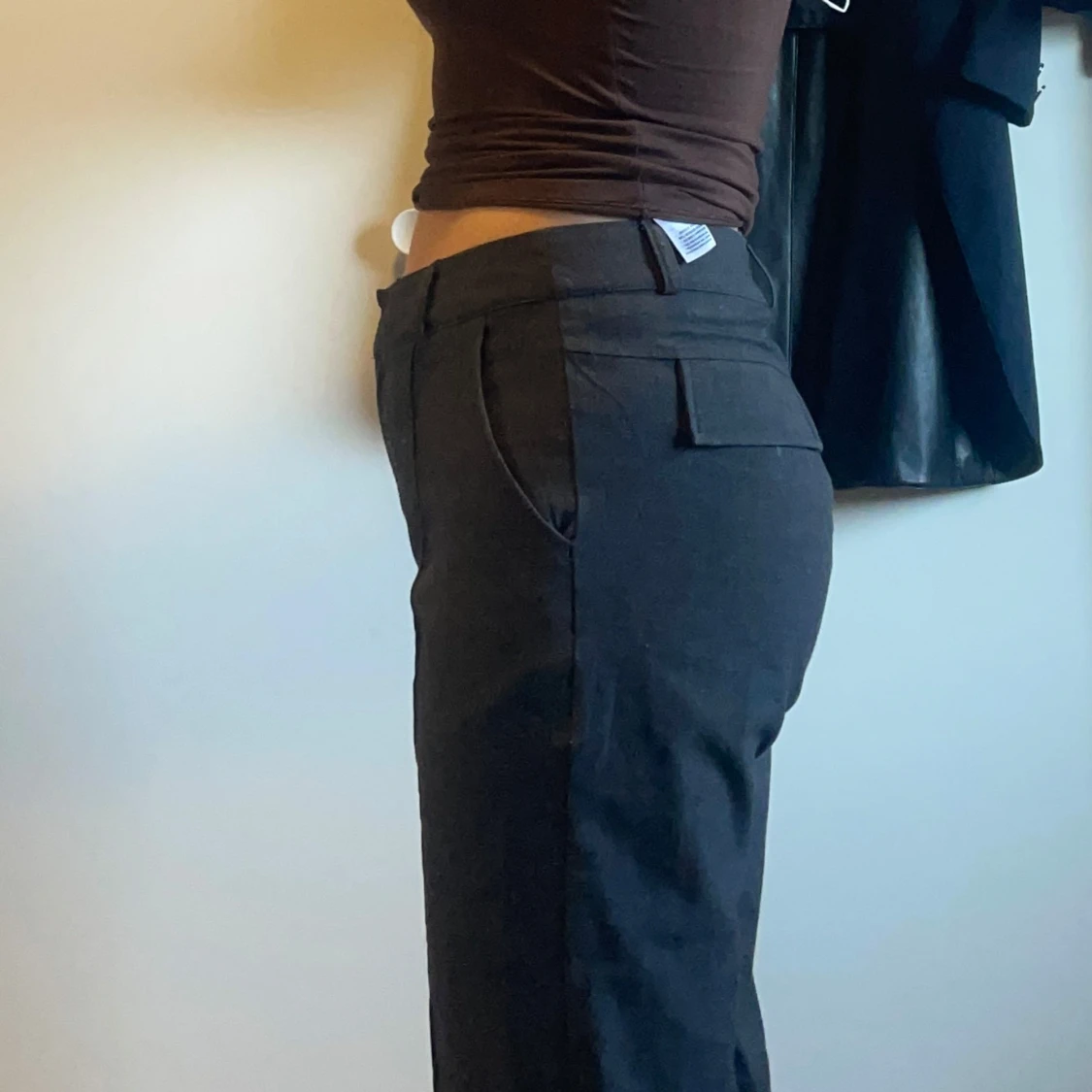 Gråa kostymbyxor från Madlady - 1