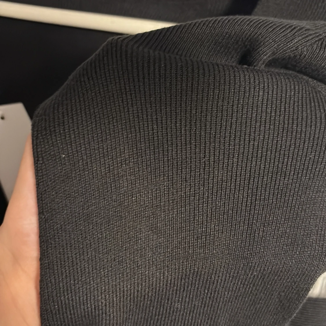 Svart stickad klänning från Bubbleroom - 3