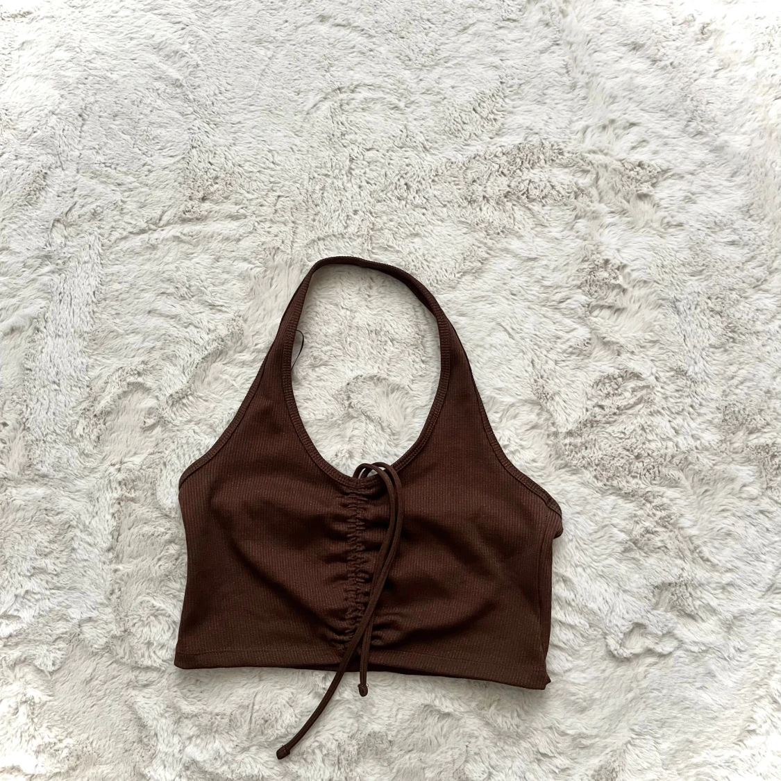 Brun ribbad halterneck topp