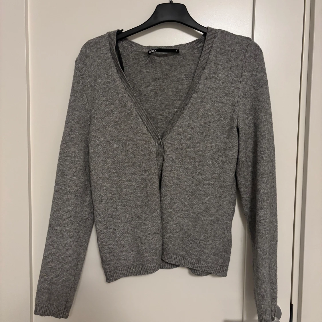 Grå kofta från ONLY