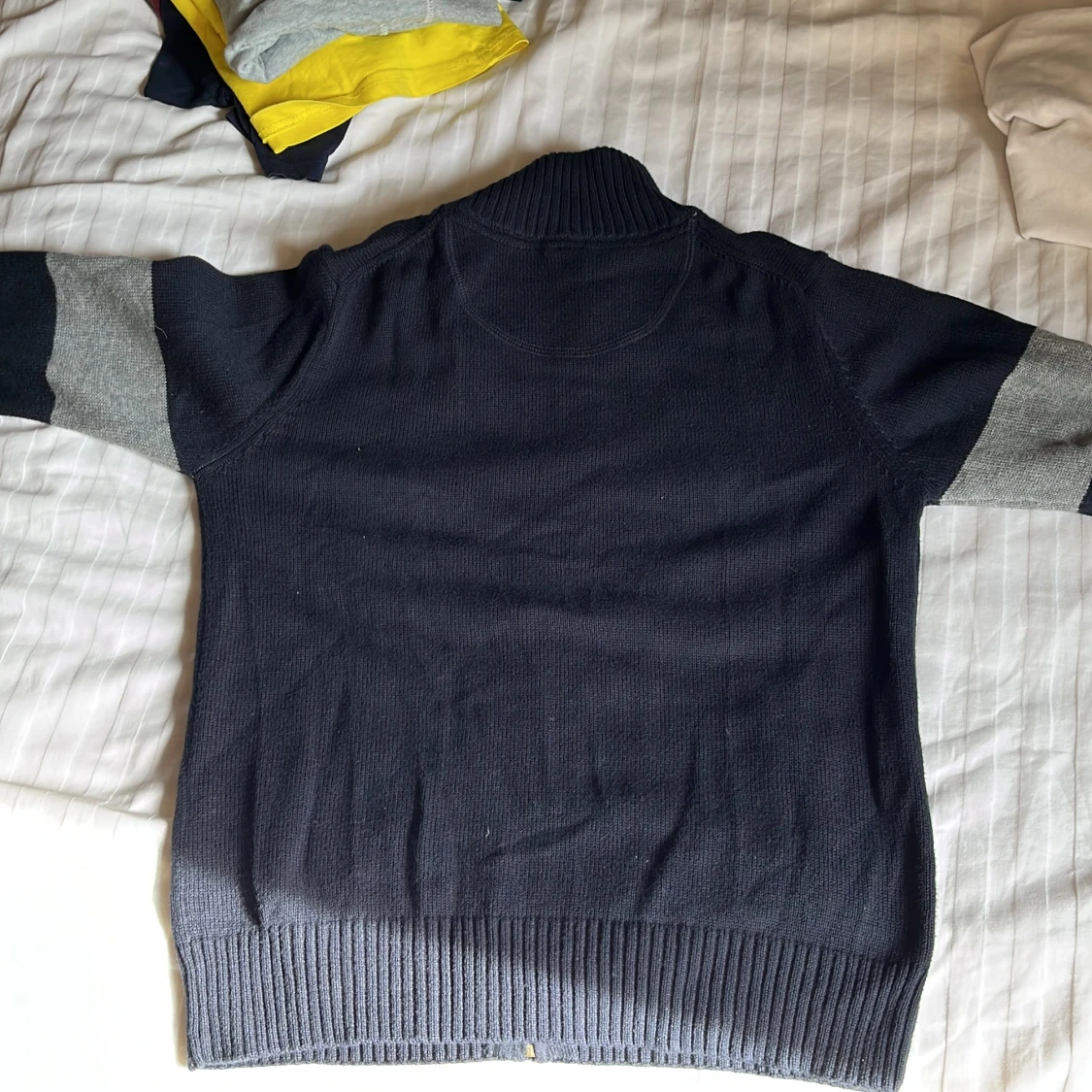 Mörkblå stickad ziptröja från GANT - 3