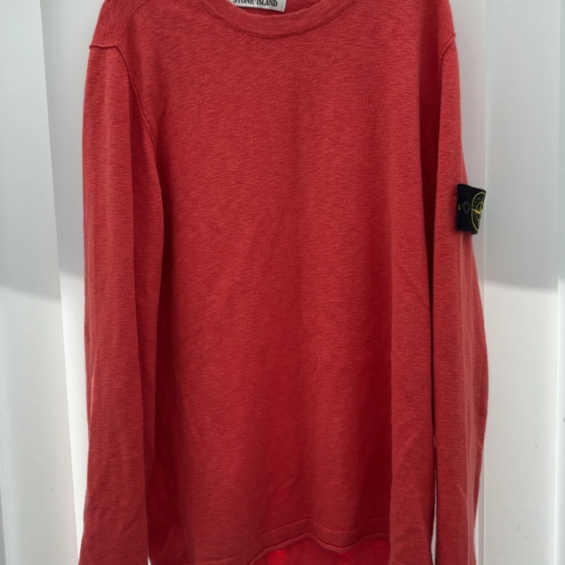 Röd långärmad tröja från Stone Island - 1