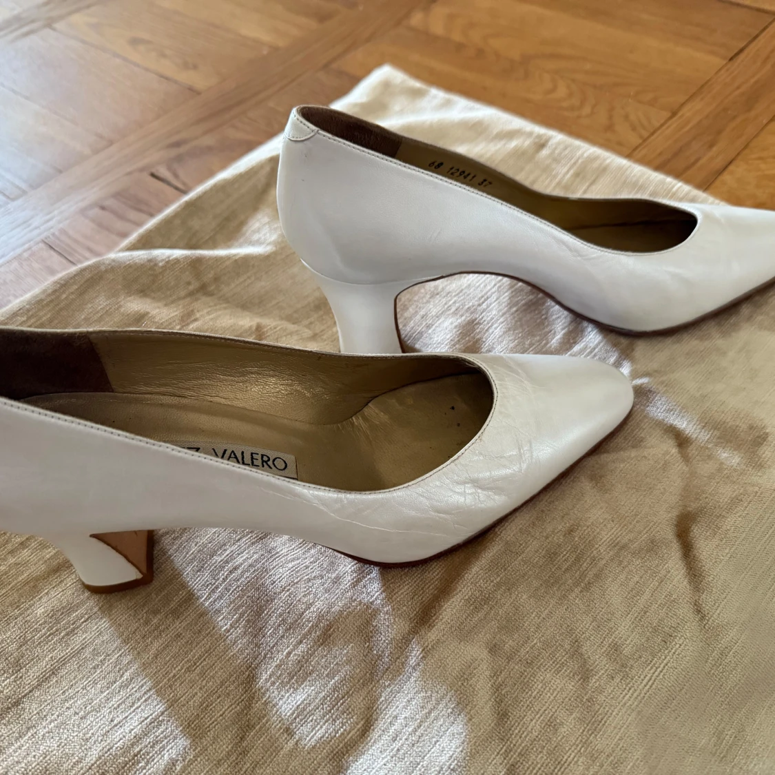 Vita pumps från Martinez Valero - 2