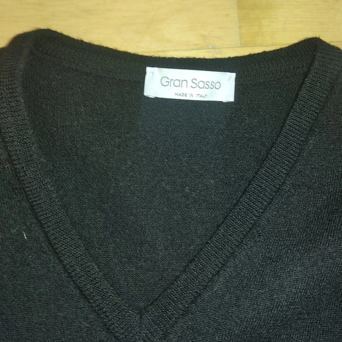 Svart ullväst från Gran Sasso - 1