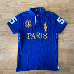Ralph Lauren Paris Polo /Pike - !skicka bud för snabb affär! Fet Ralph lauren Paris pike, storlek S i prima bra skick. Såklart äkta. Skriv om ni undrar någonting 📲