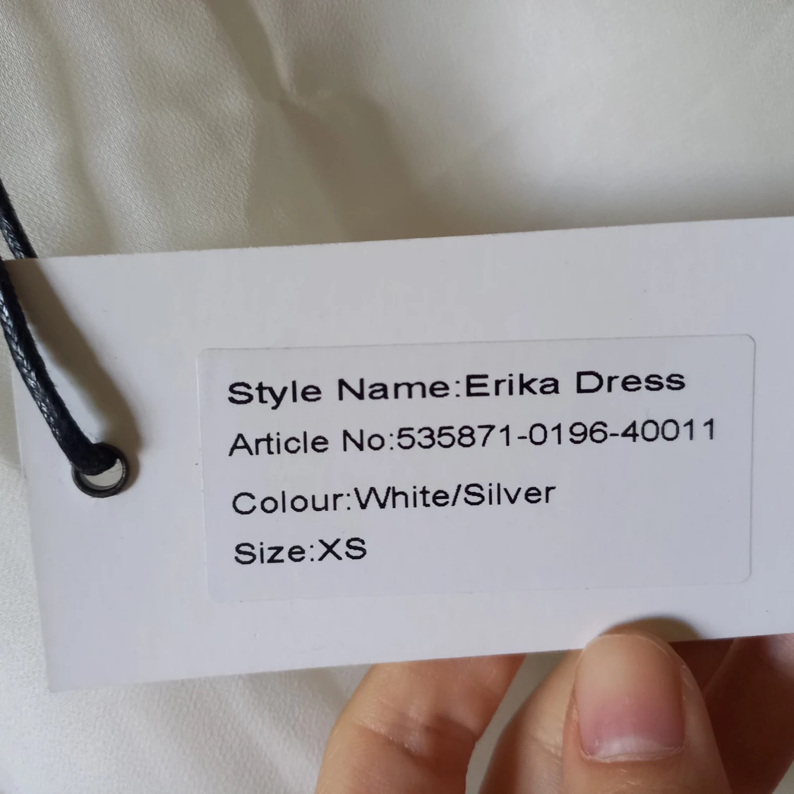 Vit paljettklänning från Model Behaviour - 4