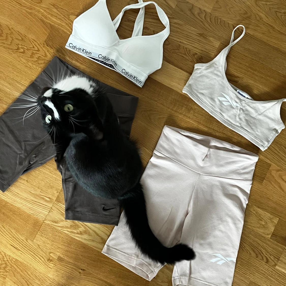 Bruna cykelshorts från Nike